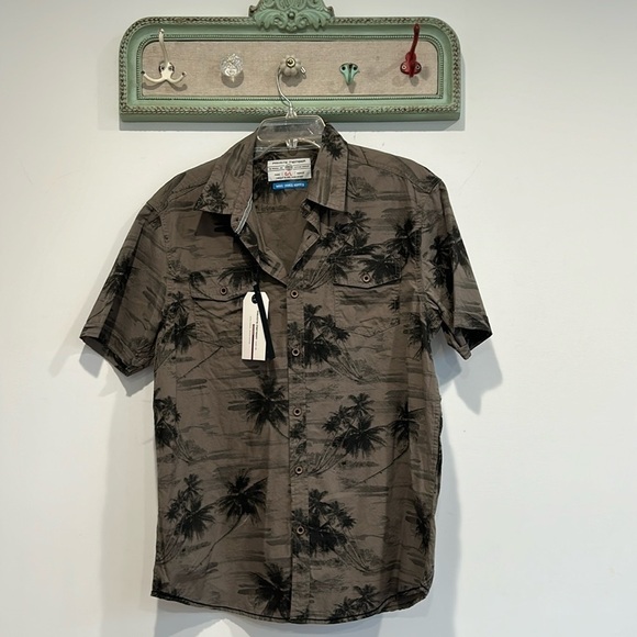 New private member short sleeve button-down shirt island palm tree print large - Picture 1 of 5